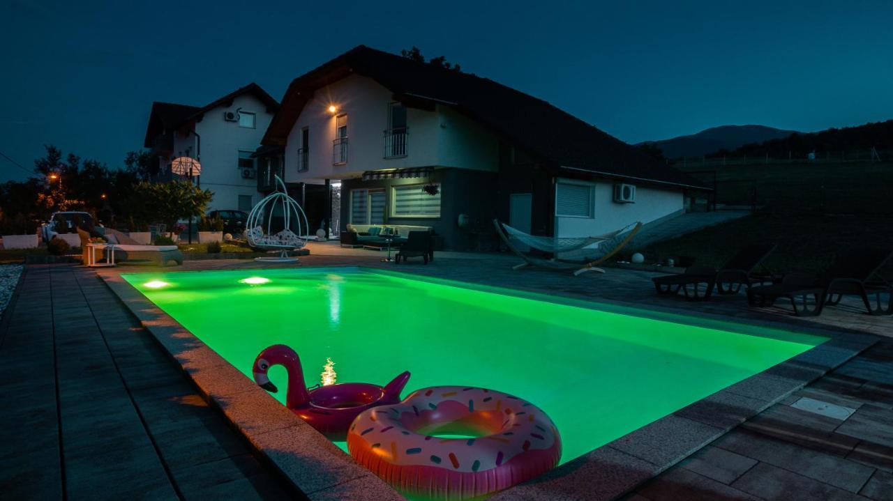 Villa De Luxe Bihac Exterior photo