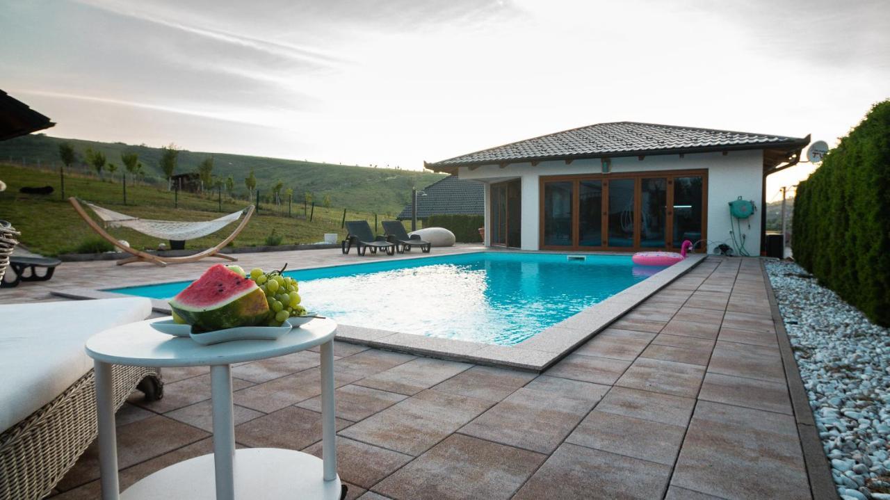 Villa De Luxe Bihac Exterior photo